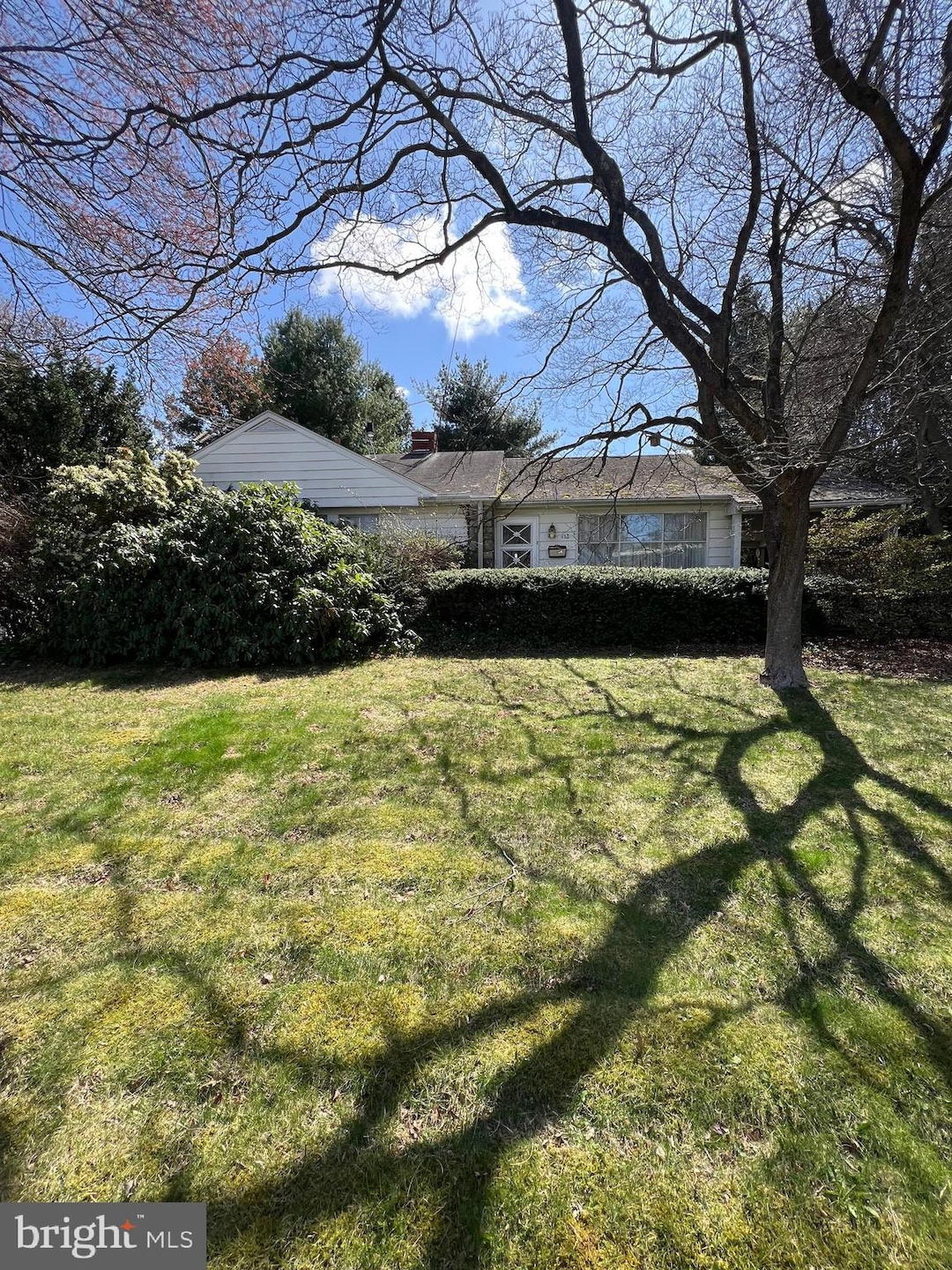 413 S New Ardmore Ave, Broomall, PA 19008 - photo 1