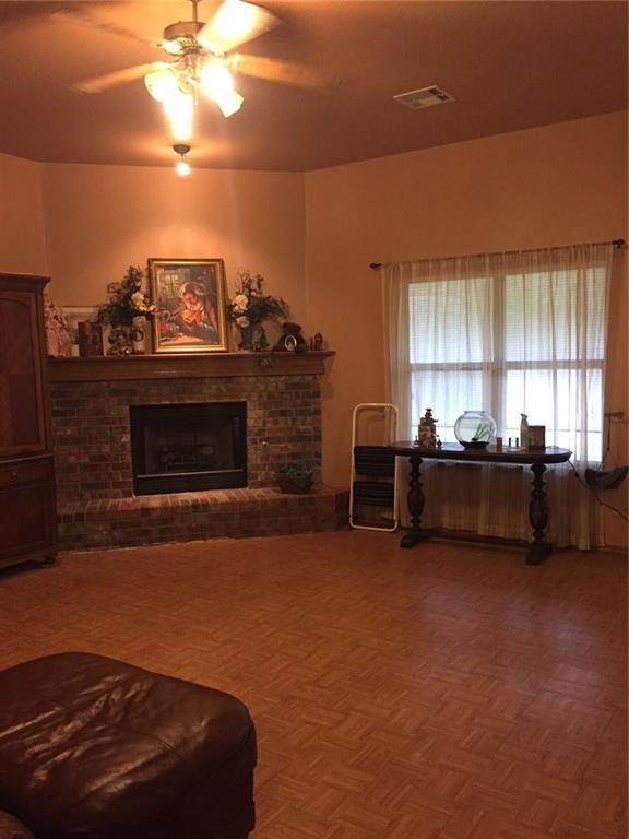 605 Nathan Ln, Moore, OK 73160 - photo 1