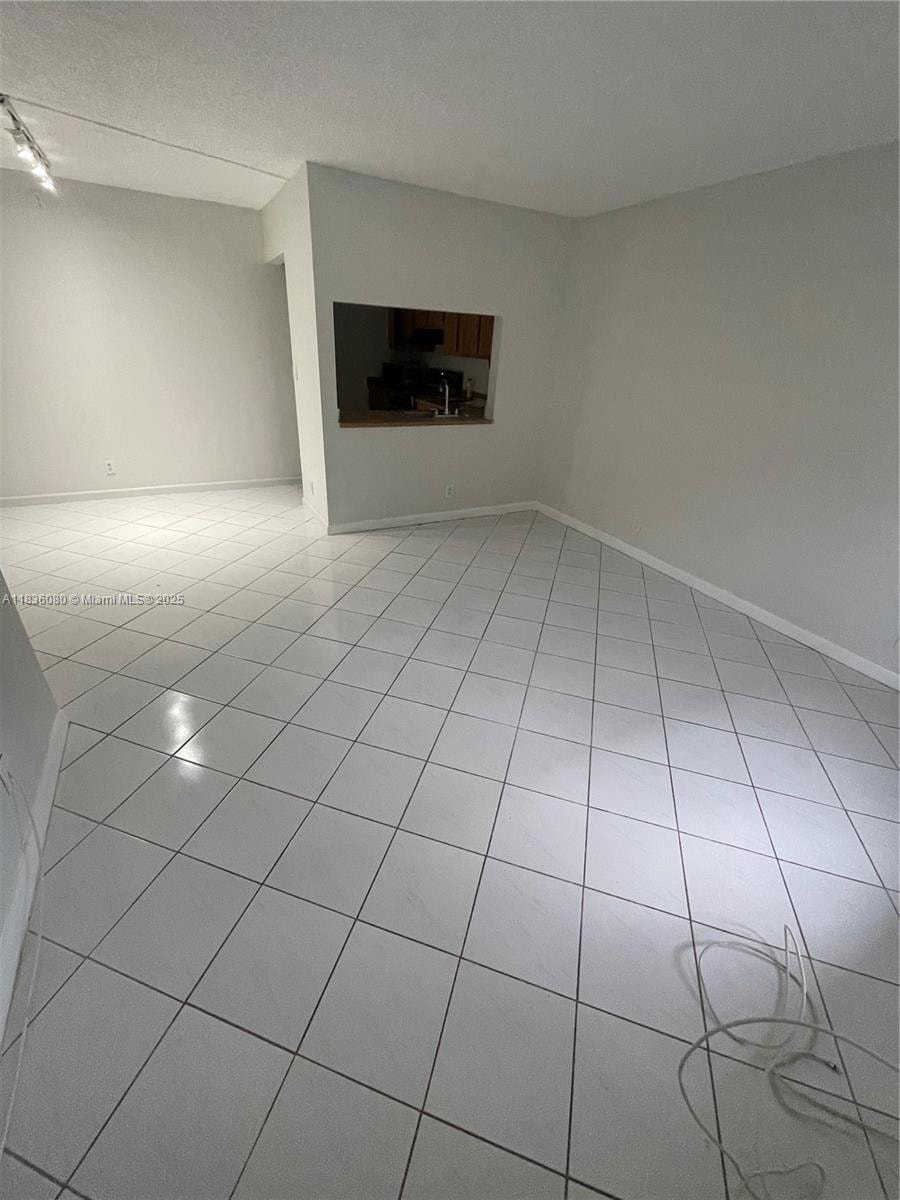For Rent $1,900/month