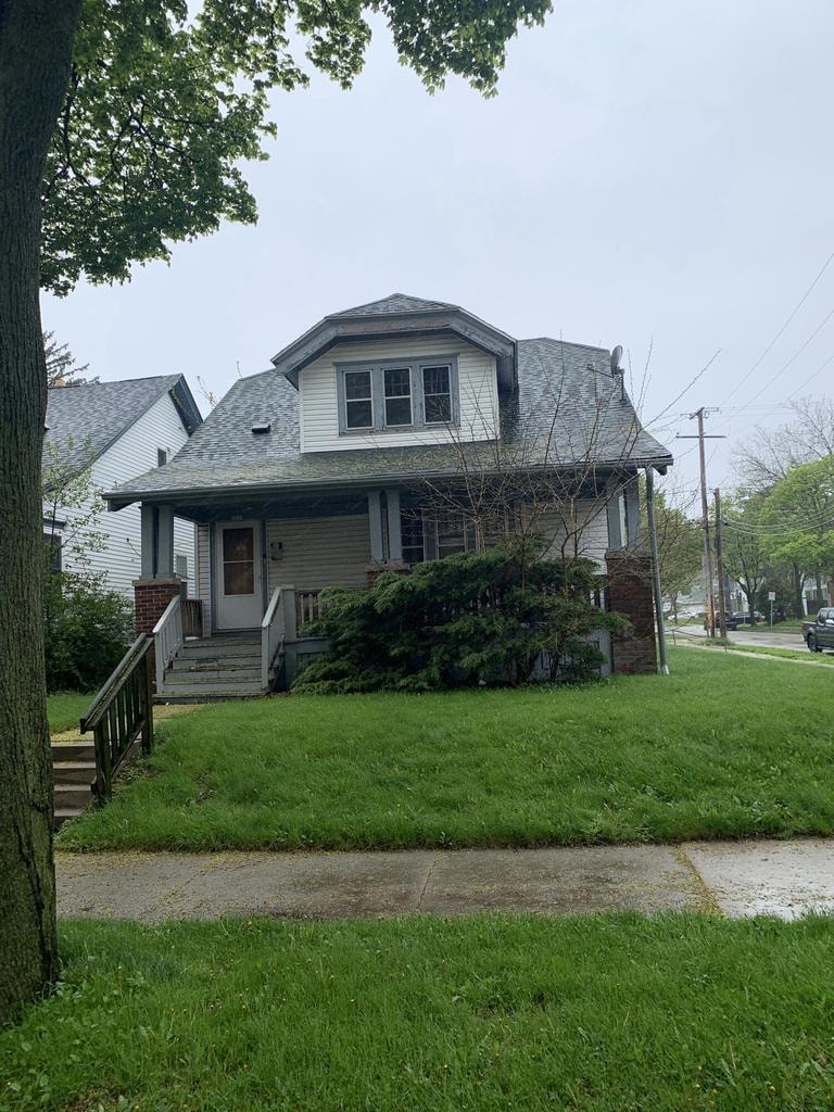 Exterior Front_2577 N