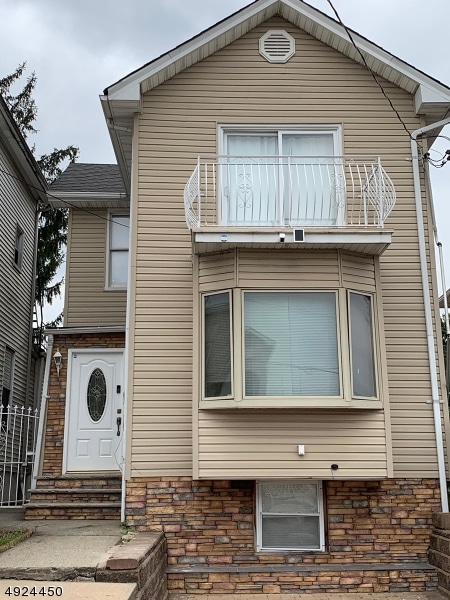 782 Highland Ave, Newark, NJ 07104 - photo 1