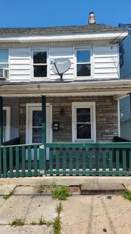 215 E High St, Coaldale, PA 18218 - photo 1