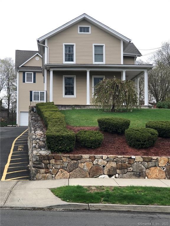 29 Town Hill Ave unit 1, Danbury, CT 06810 - photo 1