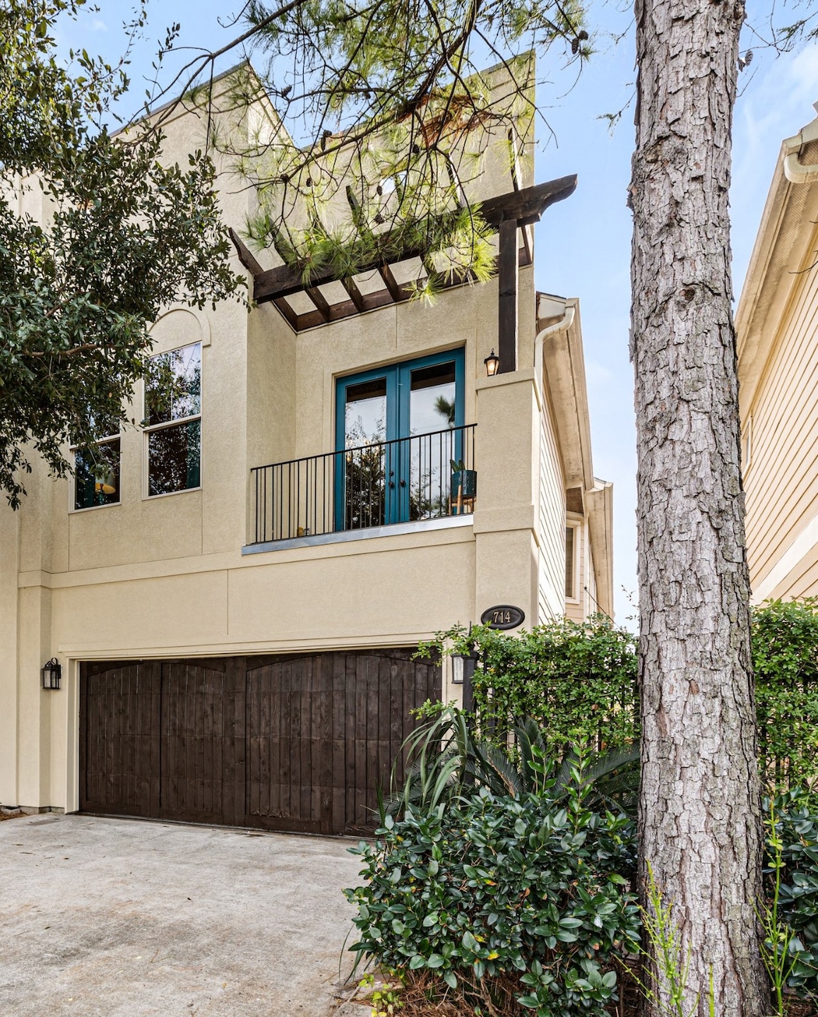 714 E 6th 1/2 St, Houston, TX 77007 - photo 1