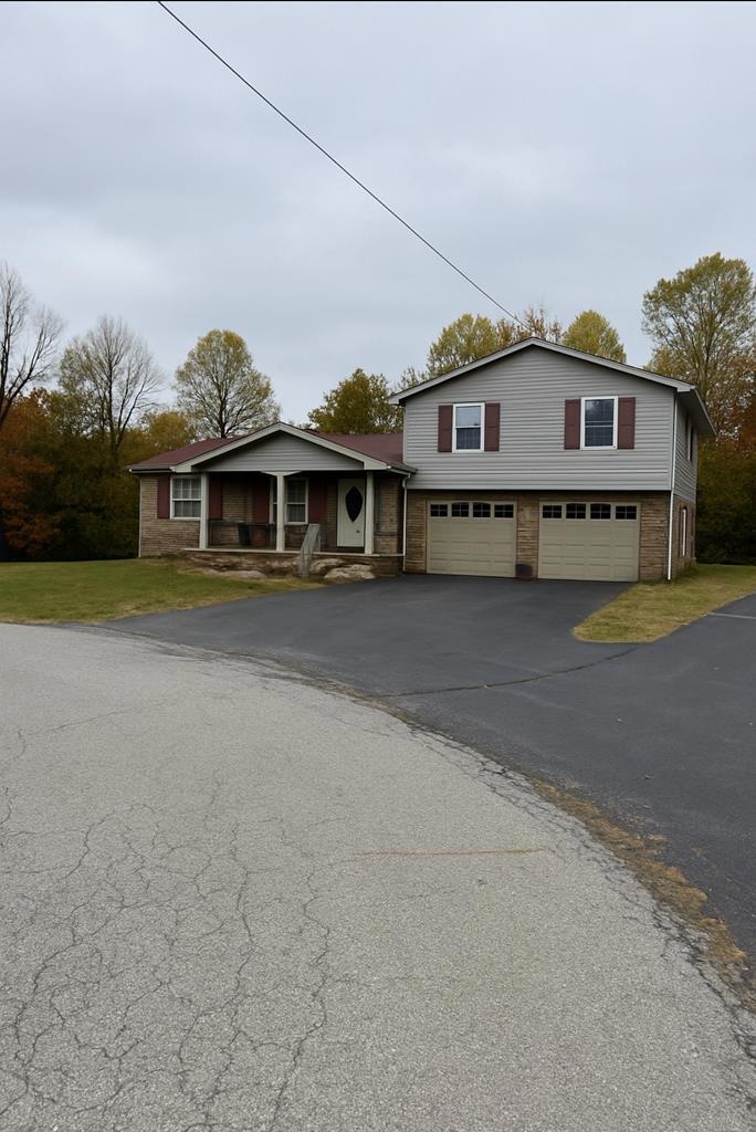 220 W Minnie Ave, Monterey, TN 38574 - photo 1