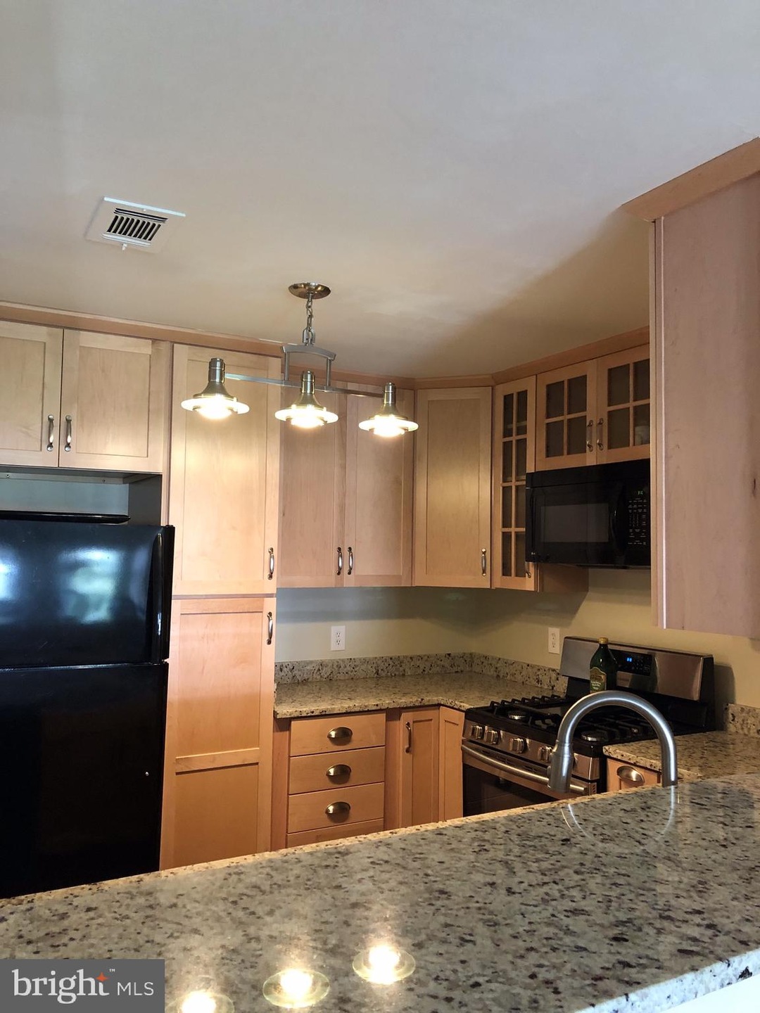 5573 Seminary Rd unit 403, Baileys Crossroads, VA 22041 - photo 1