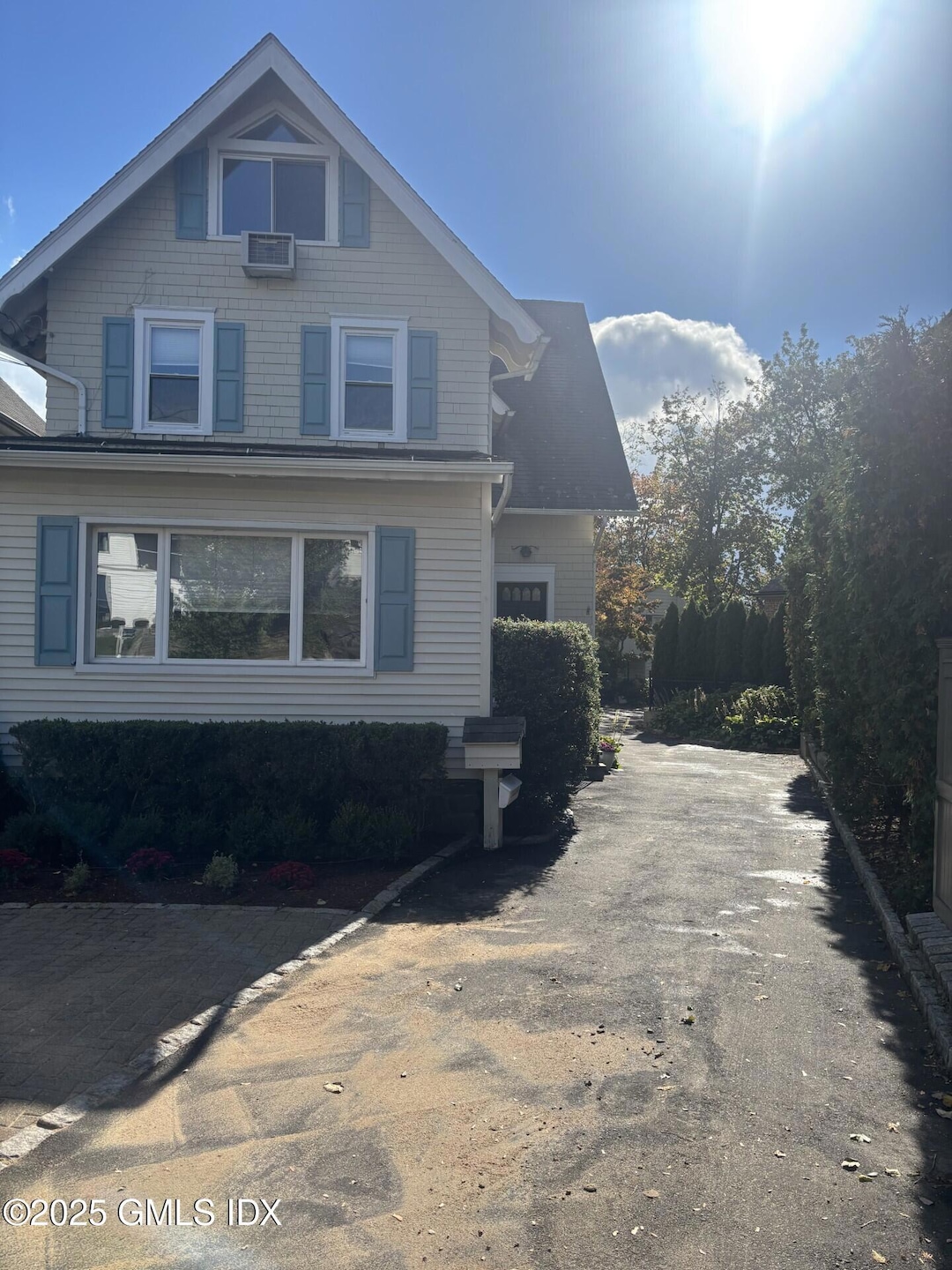 112 E Elm St unit 2, Greenwich, CT 06830 - photo 1