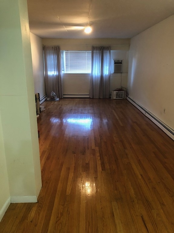 77 Trowbridge St unit 11, Cambridge, MA 02138 - photo 1