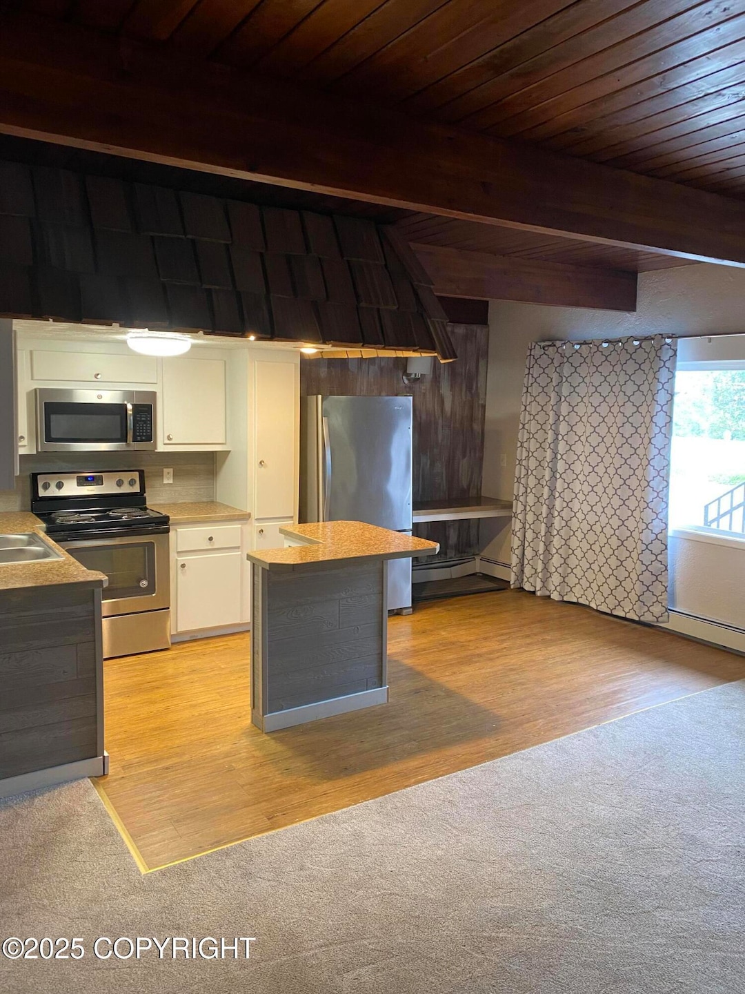 For Rent $1,300/month