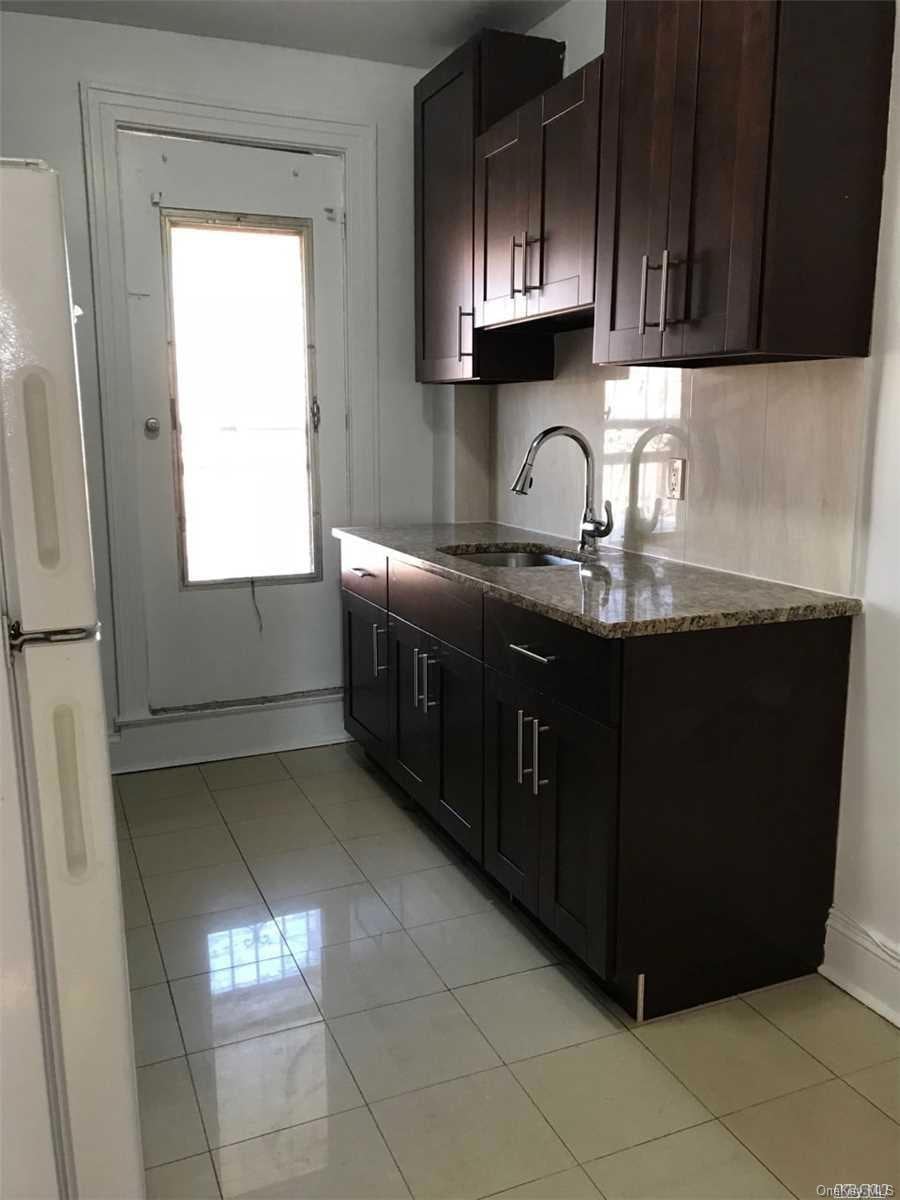 79-19 Elks Rd, Elmhurst, NY 11373 - photo 1