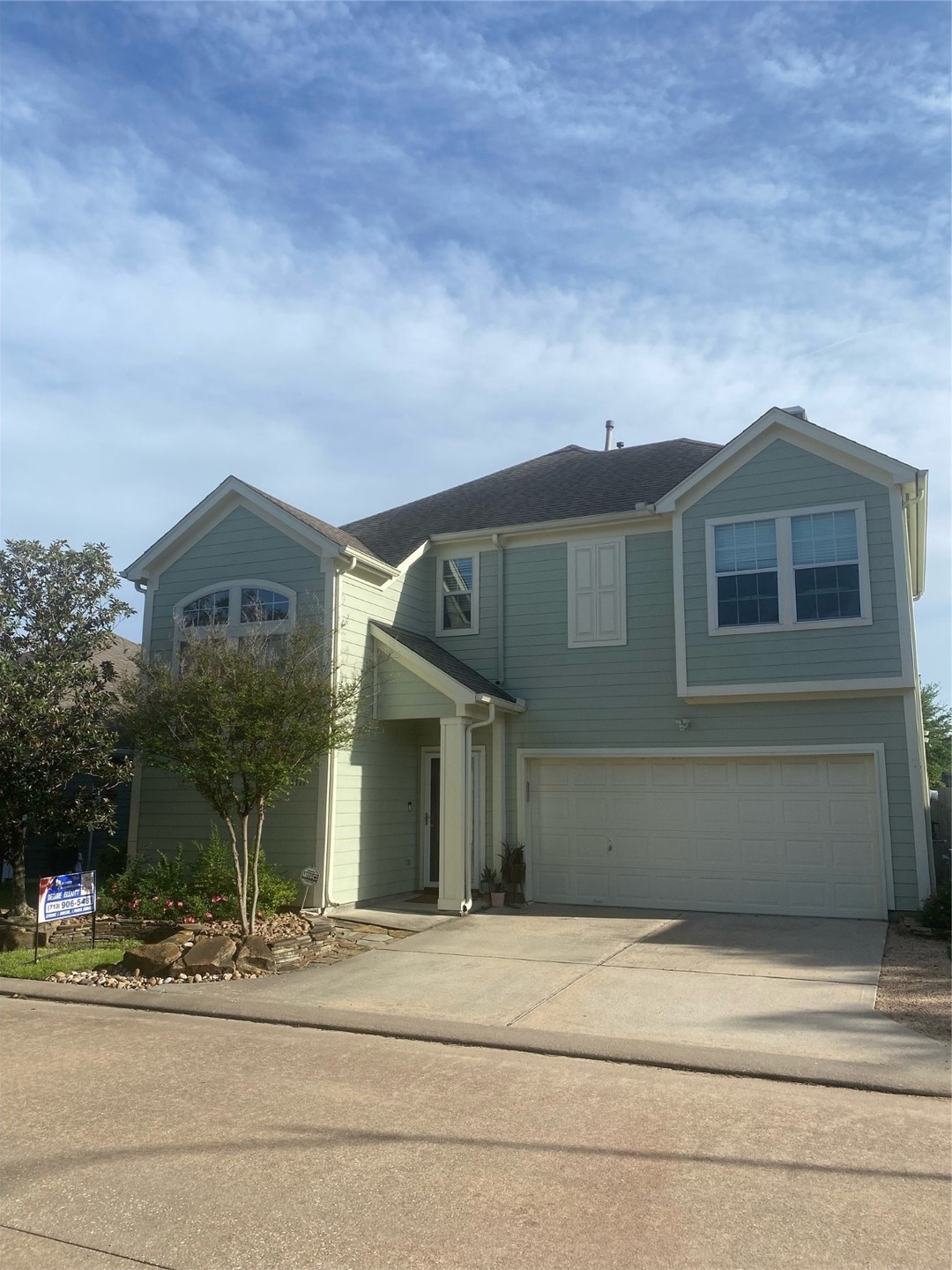 6111 Lynwood Banks Ln, Houston, TX 77092 - photo 1