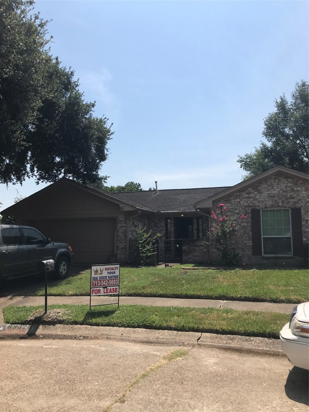 8902 Landwood Dr, Houston, TX 77040 - photo 1