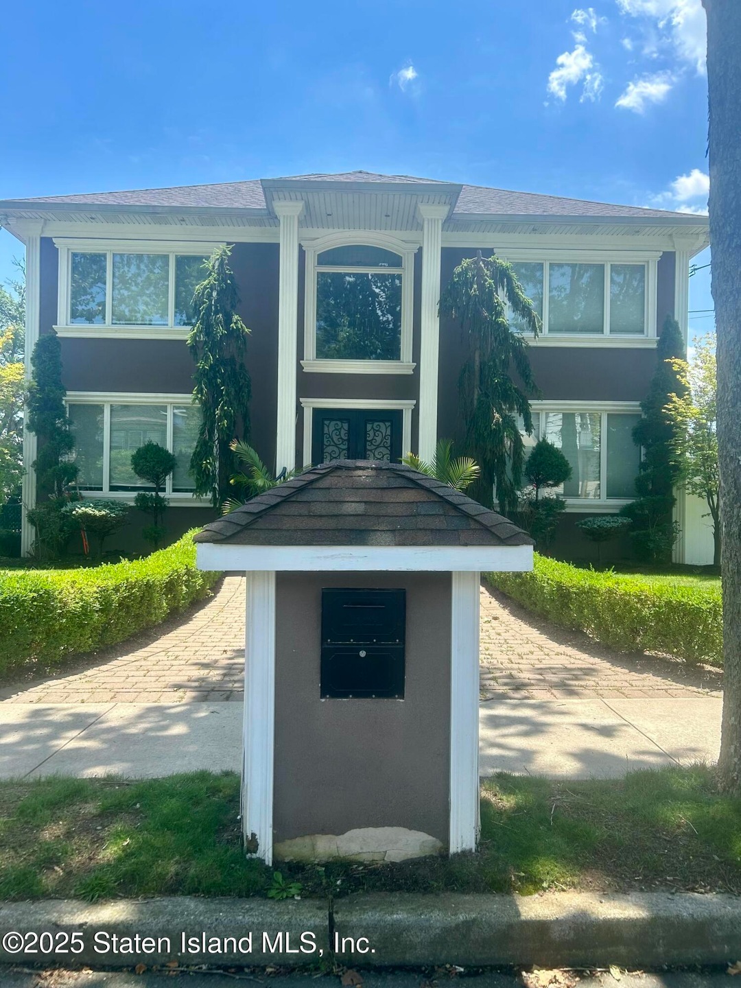 66 Pleasant Plains Ave, Staten Island, NY 10309 - photo 1