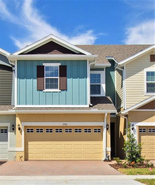 3Beds/2.5Bath/2 Car Garage