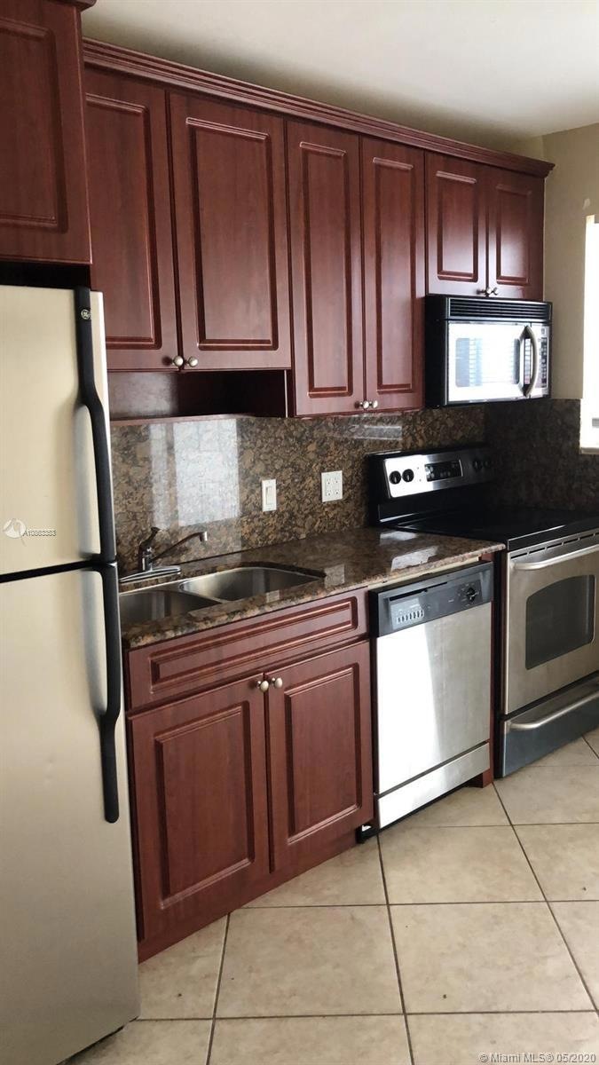 828 SW 2nd St unit 4, Miami, FL 33130 - photo 1