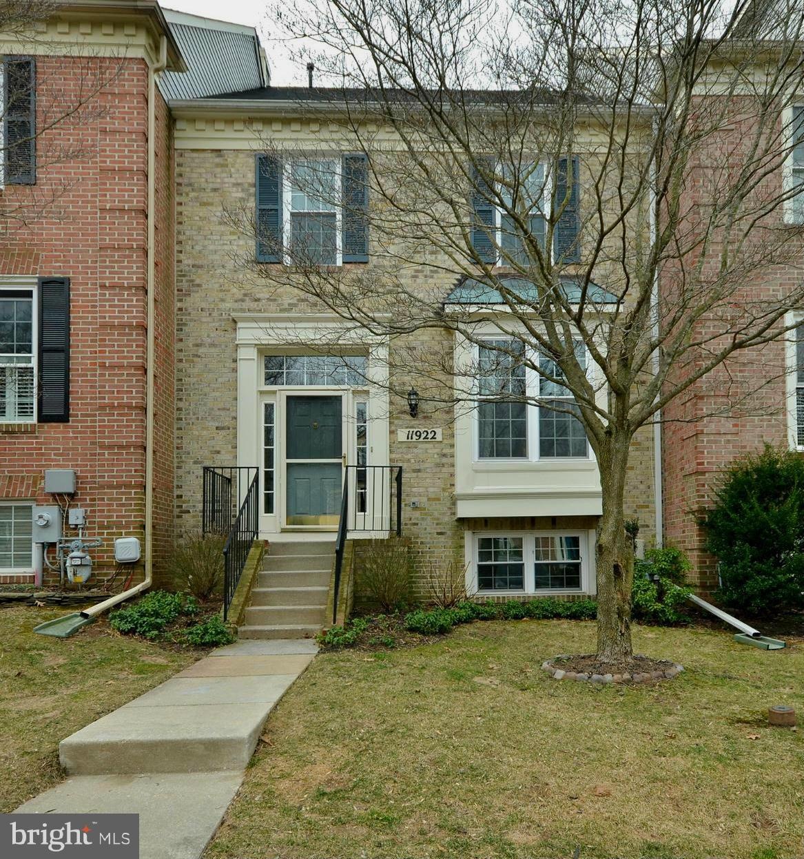 11922 Thurloe Dr, Lutherville Timonium, MD 21093 - photo 1