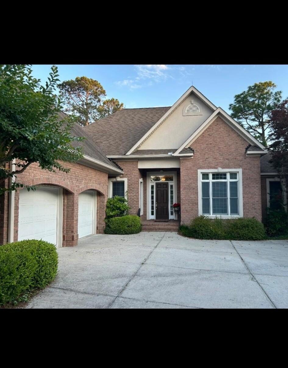 129 Double Eagle Court