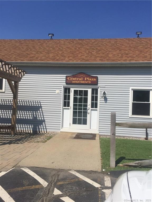 17 E Main St, Plainfield, CT 06354 - photo 1