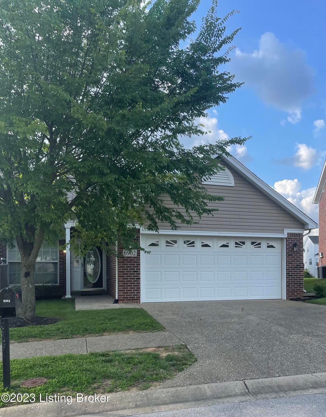 6902 Arbor Manor Way unit 27, Louisville, KY 40228 - photo 1