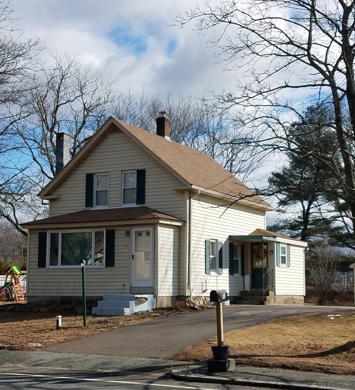 63 Milford St, Mendon, MA 01756 - photo 1