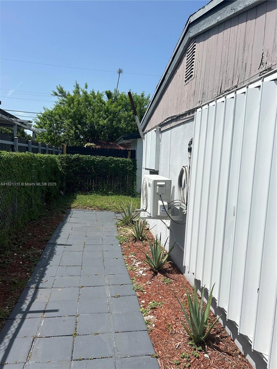 For Rent $1,300/month