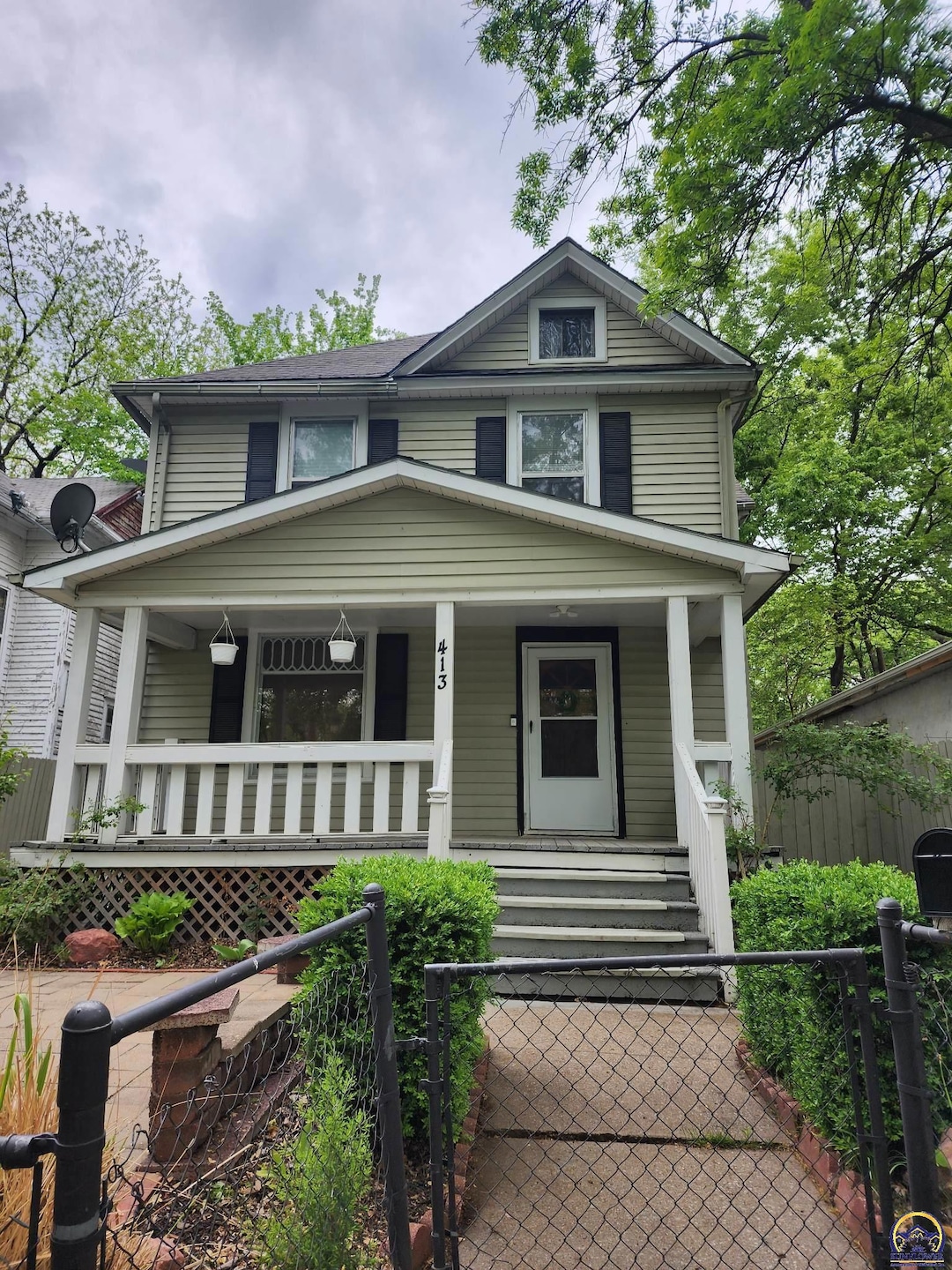 413 SW Fillmore St, Topeka, KS 66606 - photo 1