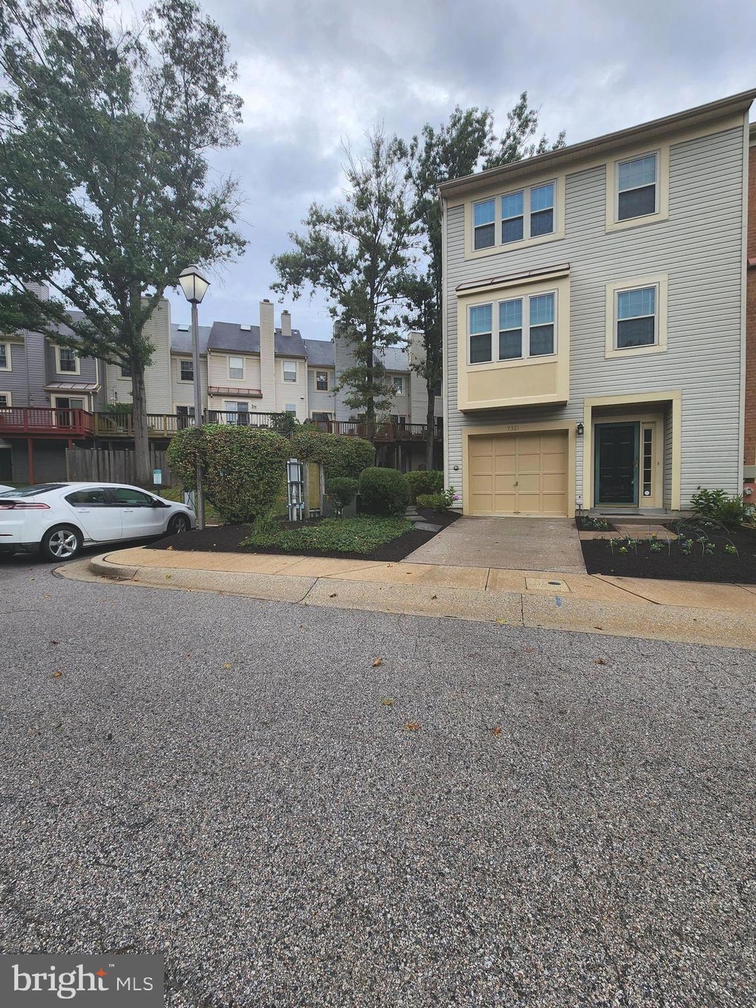 7321 Eden Brook Dr, Columbia, MD 21046 - photo 1