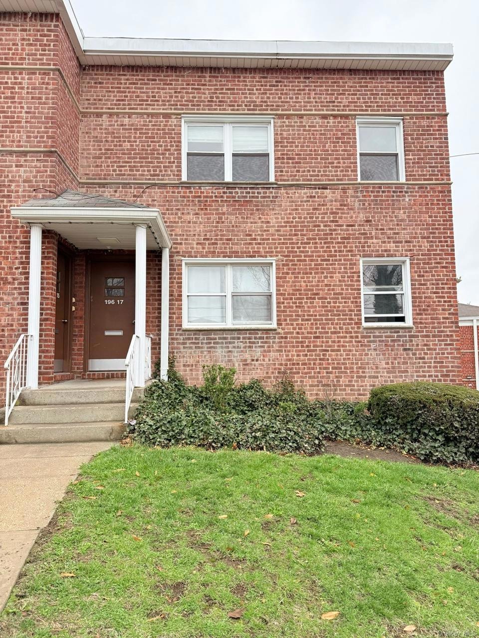 196- 17 Dunton Ave unit 2, Hollis, NY 11423 - photo 1