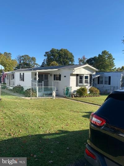 40 Rockywood Ln, Essex, MD 21221 - photo 1