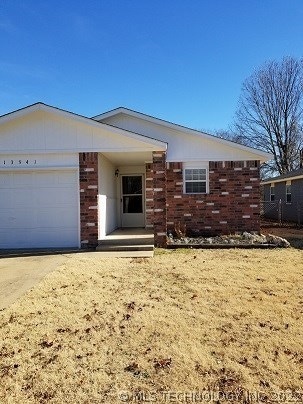 13941 S Hickory Place, Glenpool, OK 74033 - photo 1
