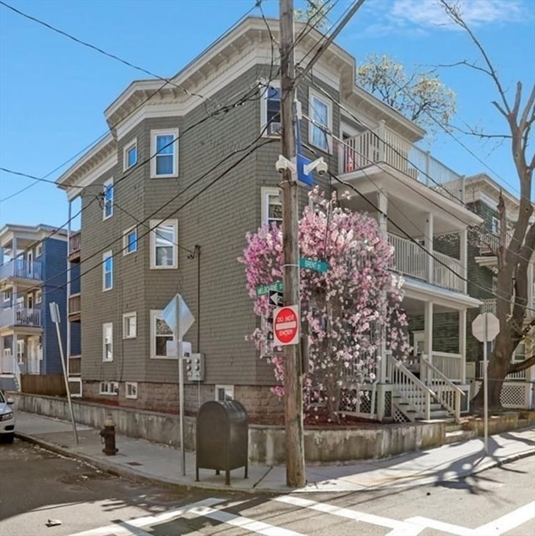 101 Brent St unit 1, Dorchester Center, MA 02124 - photo 1