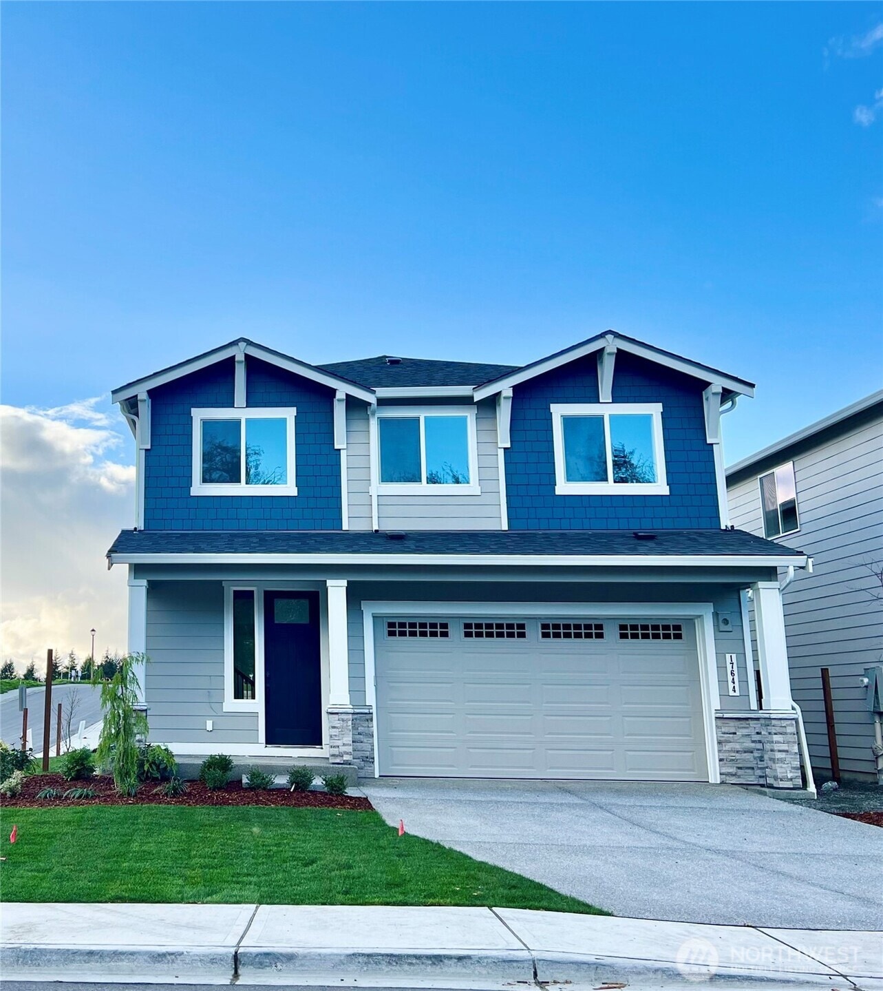 Sold $699,990 • Co-Listing Agent