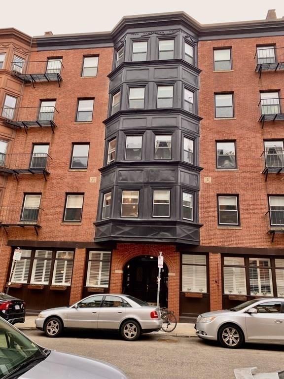 9 Battery St unit 1, Boston, MA 02109 - photo 1