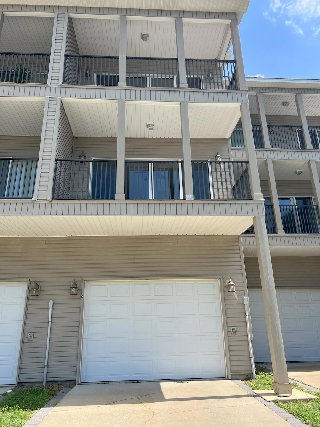 1147 N Bayshore Dr unit C, Valparaiso, FL 32580 - photo 1