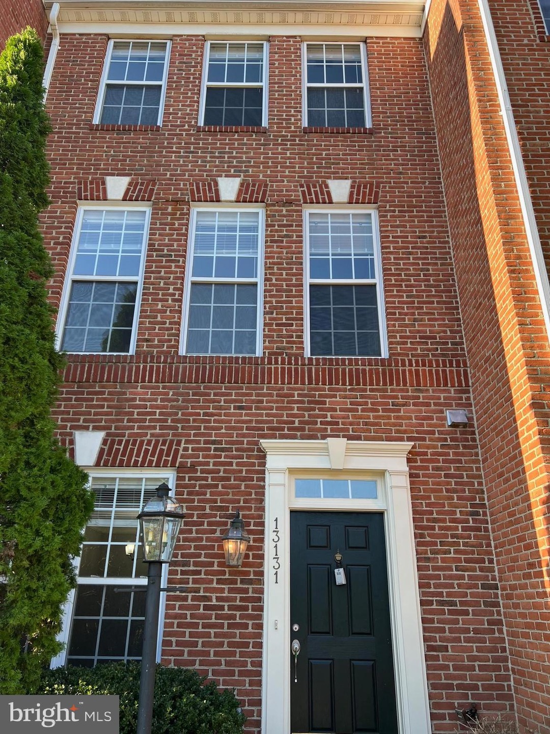 13131 Park Crescent Cir, Herndon, VA 20171 - photo 1