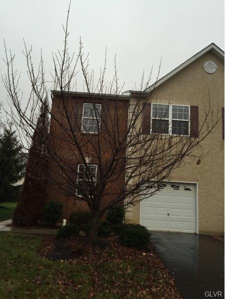 6834 Hunt Dr, Macungie, PA 18062 - photo 1