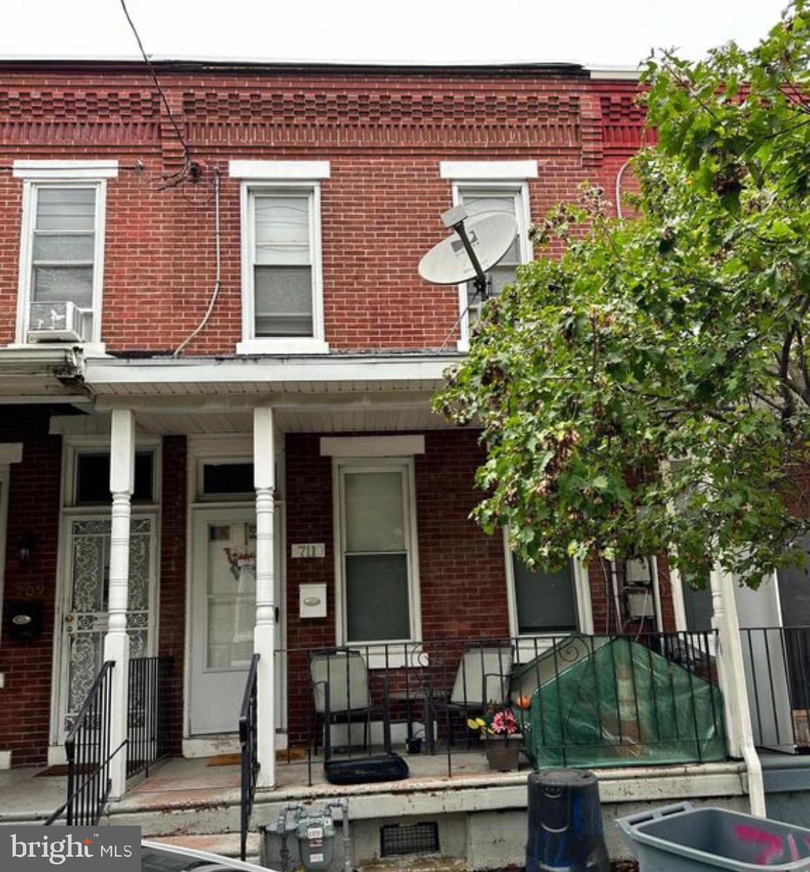 711 Berkley St, Camden, NJ 08103 - photo 1