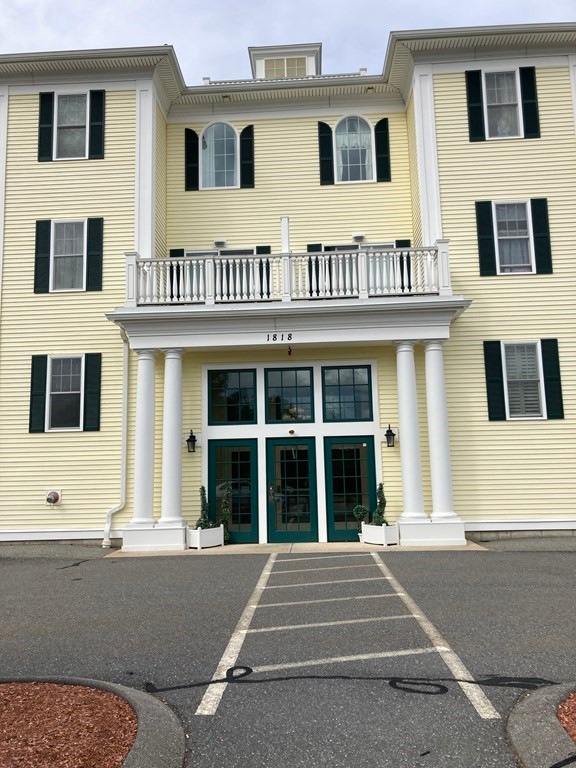 1818 Main St unit 306, Jefferson, MA 01522 - photo 1