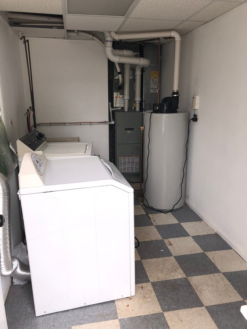 18017 Idlewild Dr, Country Club Hills, IL 60478 - photo 1