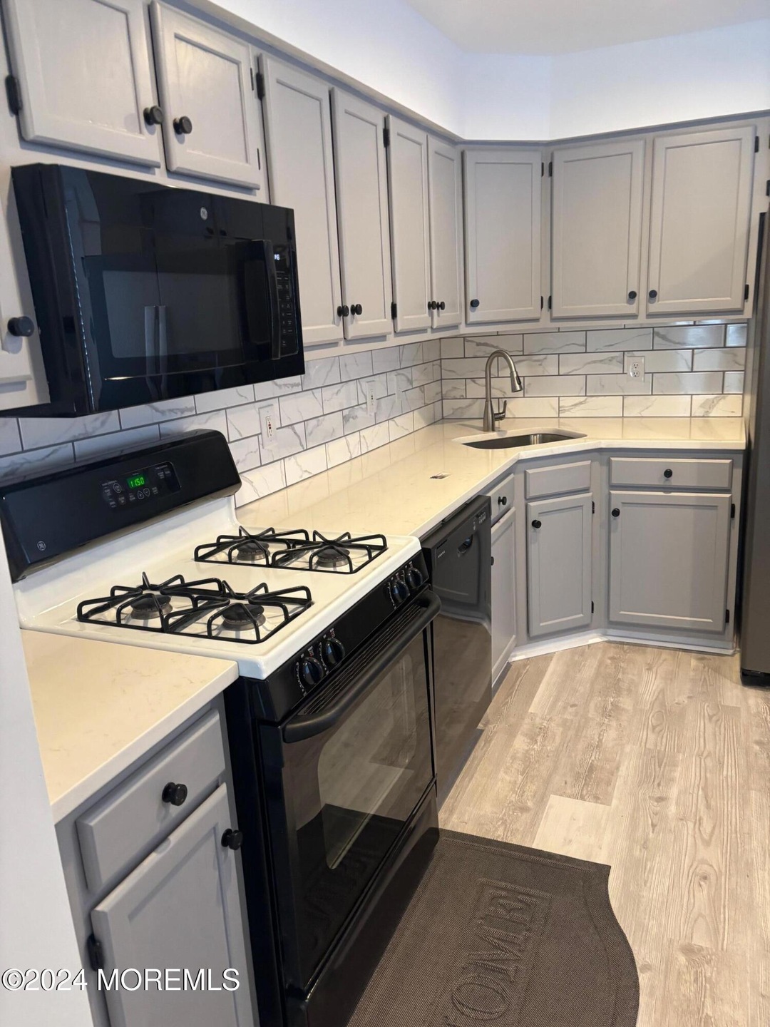 70 Winthrop Rd unit 70F, Monroe Township, NJ 08831 - photo 1