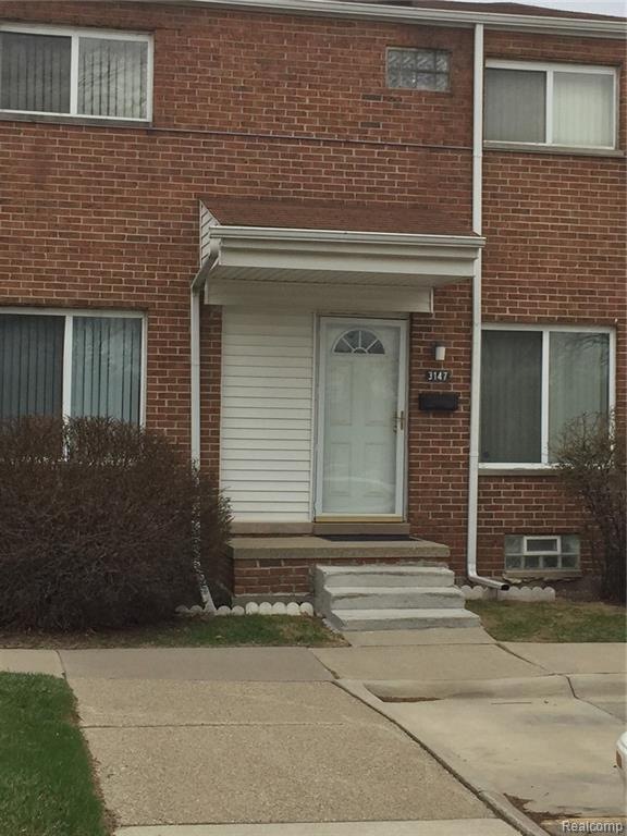 Front house.JPG