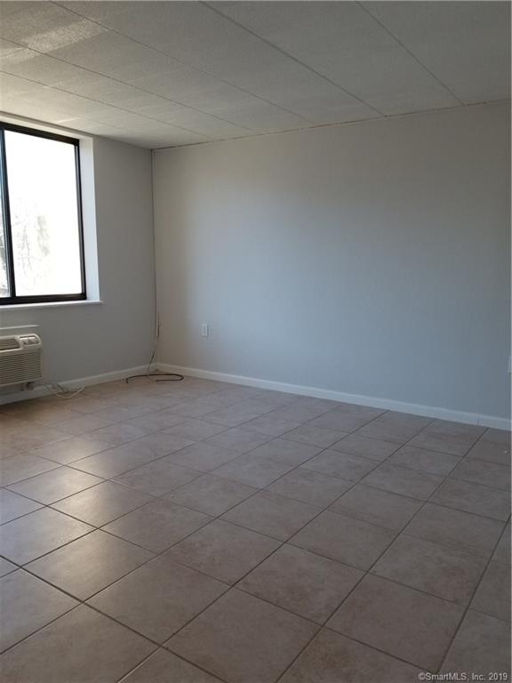 60 Phoenix Ave unit 2B, Waterbury, CT 06702 - photo 1