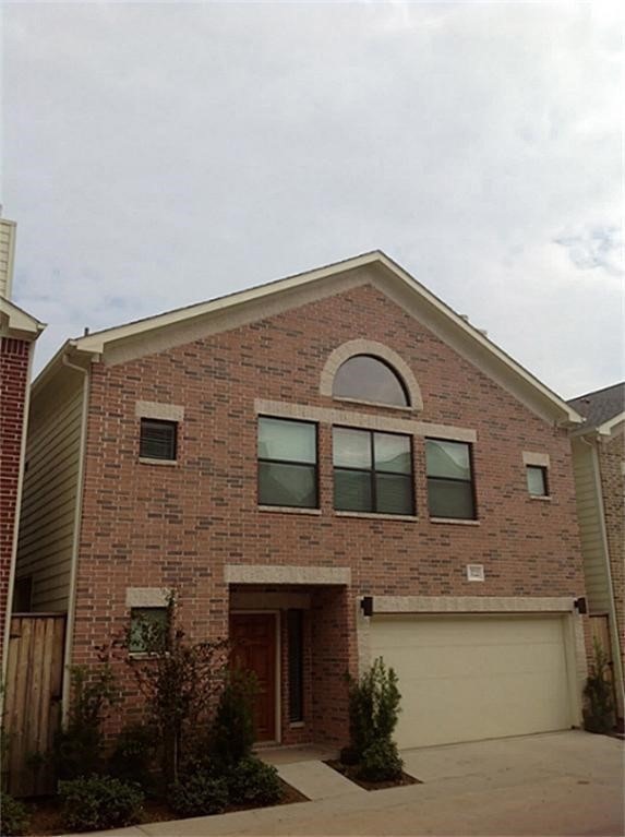 3722 Main Plaza Dr, Houston, TX 77025 - photo 1