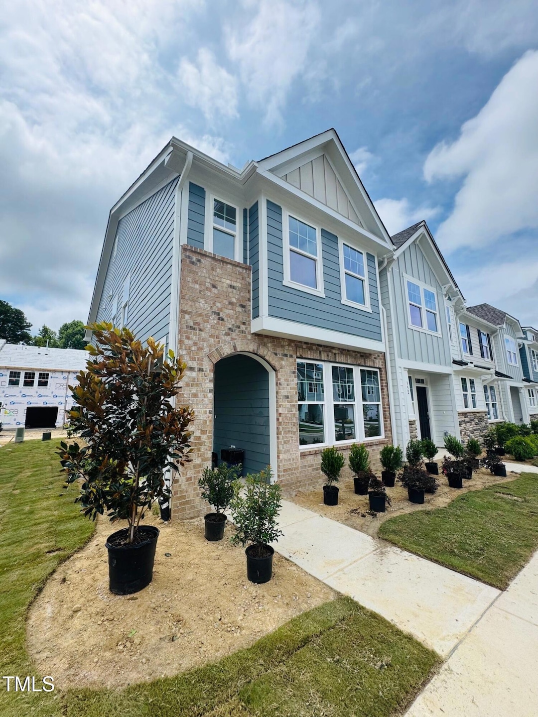 Sold $287,350 • Co-Listing Agent