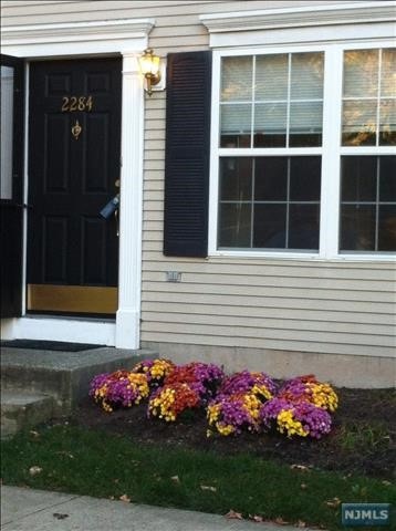 2284 Nash Ct, Mahwah, NJ 07430 - photo 1