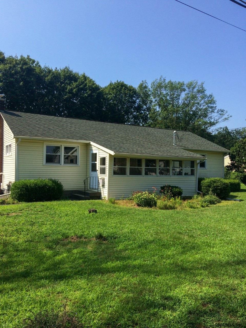 44 Benedict St, Castleton On Hudson, NY 12033 - photo 1