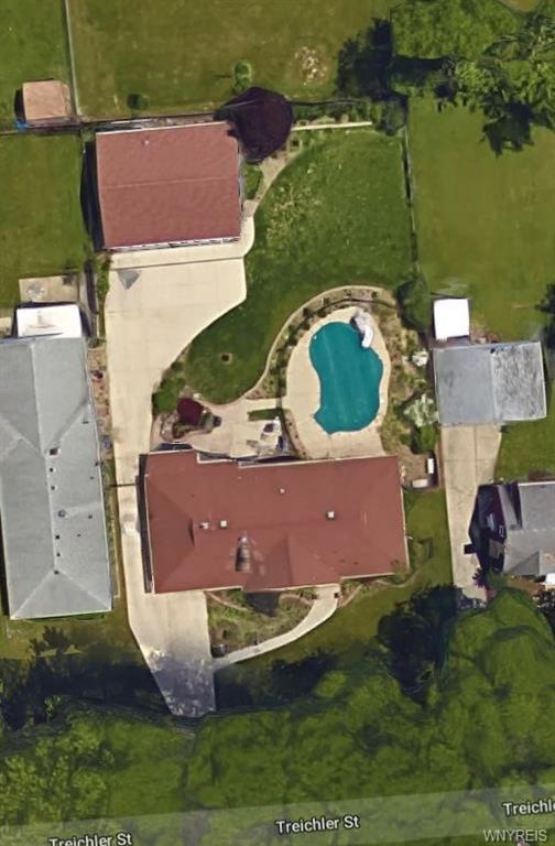 685 Treichler St, North Tonawanda, NY 14120 - photo 1