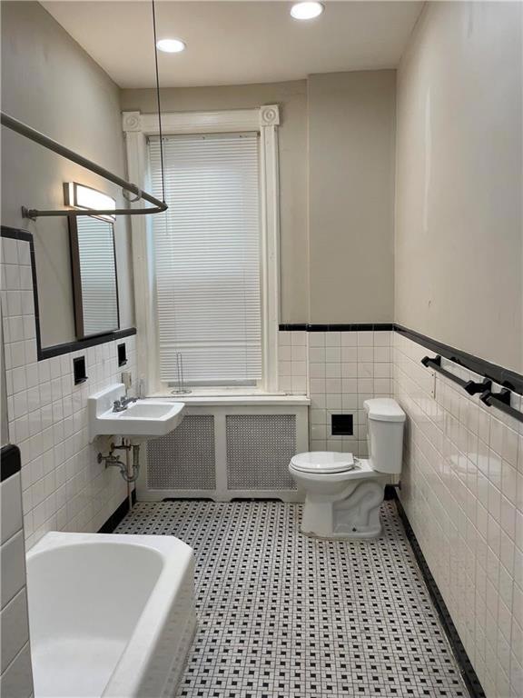 1312 Linden St unit 1, Allentown, PA 18102 - photo 1