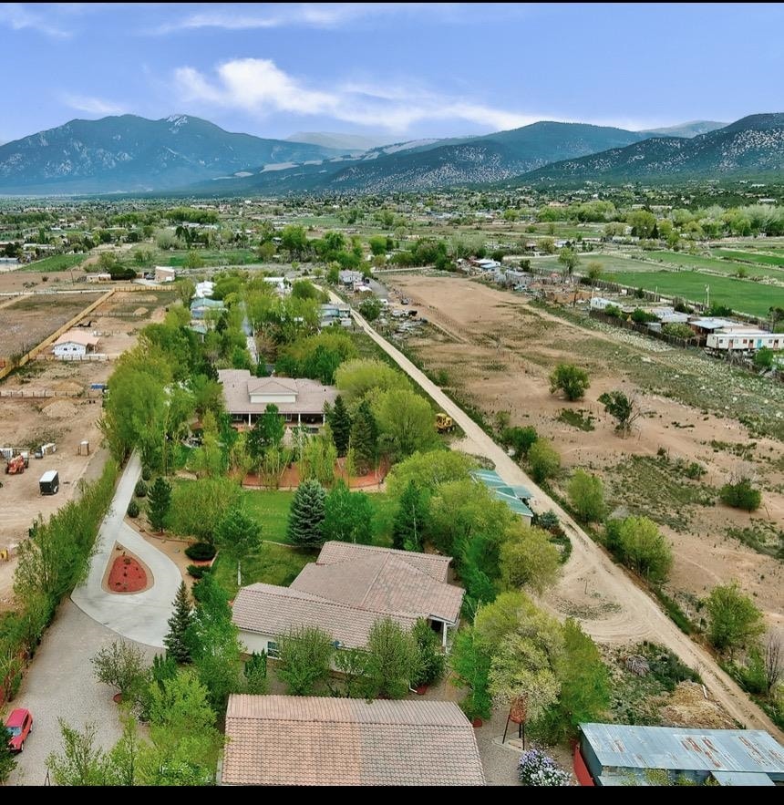 For Sale $985,000 • Co-Listing Agent