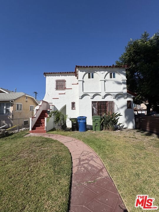 1601 W 69th St, Los Angeles, CA 90047 - photo 1